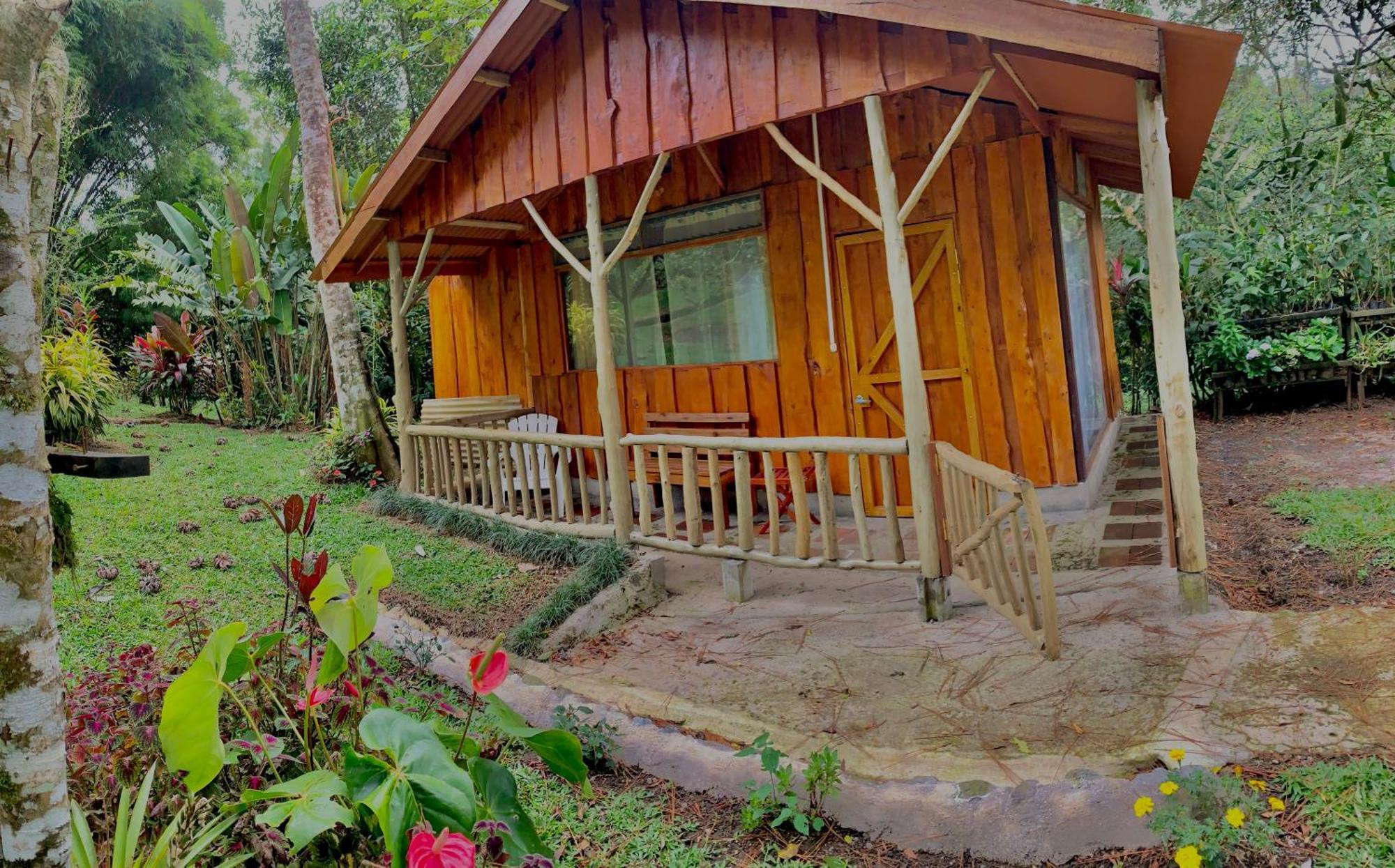 Vista Turrialba Lodge Exterior photo